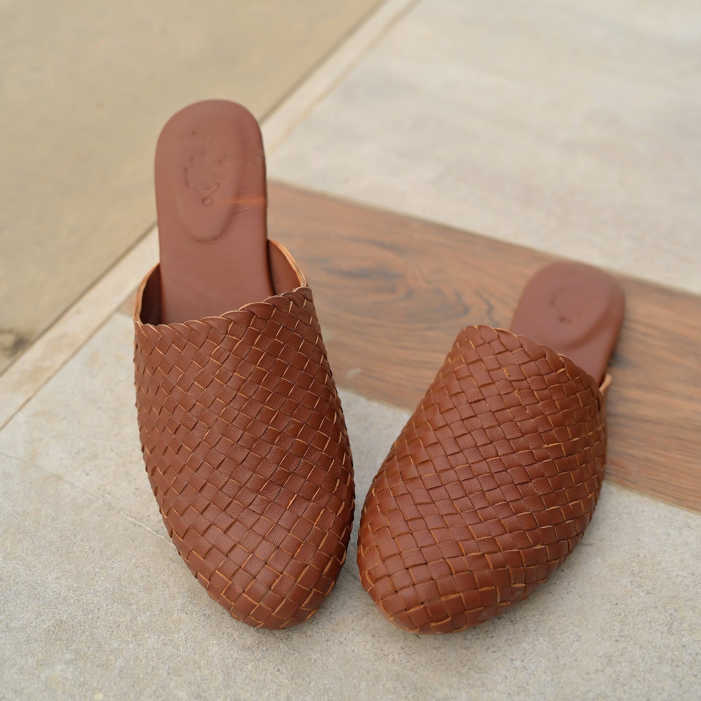 Tana-Women Handwoven Leather Mules